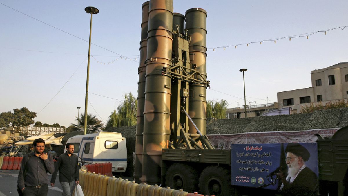 Uydu fotoğrafları İran radar sisteminin vurulduğunu gösteriyor