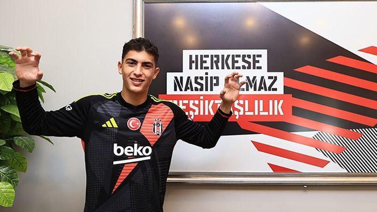 Beşiktaş, 17 yaşındaki genç kaleci Mehmet Tuğra Yeşilyurt ile profesyonel sözleşme imzaladı!