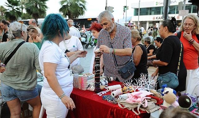 Karşıyaka Çarşısı “El Yapımı Gece Pazarı” ile Kutlandı - GÜNDEM
