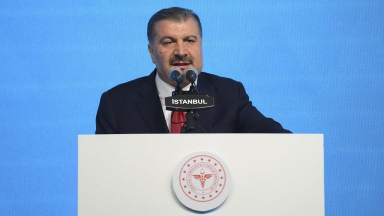 “4 yıl sonra 51 bin tıp uzmanı daha kadromuza katılacak.”