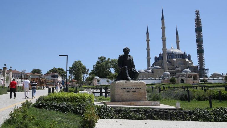 Selimiye Camii'ni bayramda 15 bin kişi ziyaret etti
