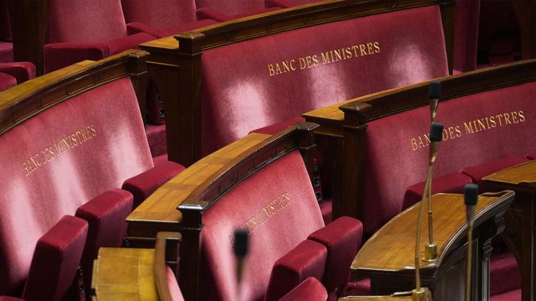 Fransa'da Ulusal Meclis'e kimin başkan seçildiği neden önemli?