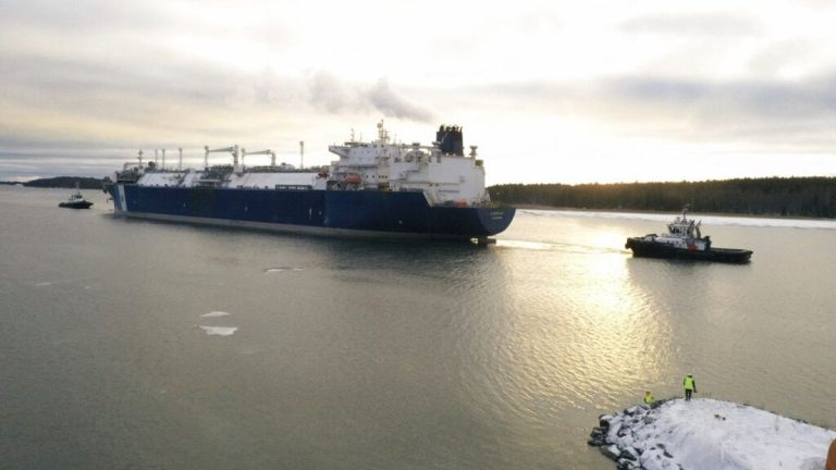 AB'nin kışlık gaz depolama hedefine planlanandan haftalar önce ulaştığı bildirildi