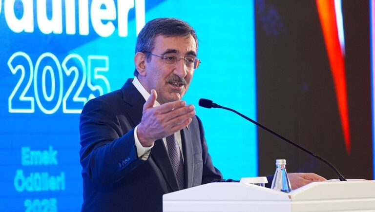 Yılmaz: İşsizlik oranı son 12 yılın en düşük seviyesinde – Son Dakika Ekonomi Haberleri