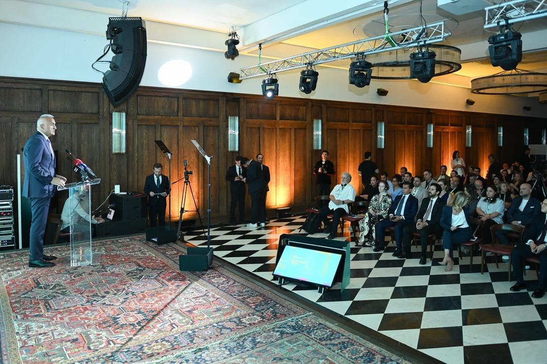 Bakan Ersoy'dan Şeffaflık Sorun Dijital Müzik Platformlarına 2