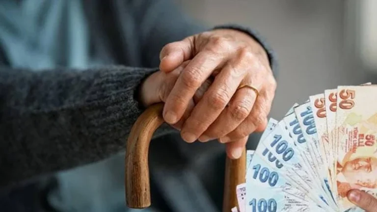 EYT fırsatını kıl payı pas geçen milyonlarca vatandaş için sevindirici haber geldi. Hazırlanan yeni emeklilik planı sonunda netleşti