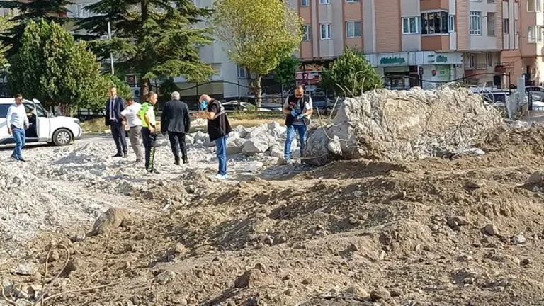 Çorum’da Okul Yıkımı Sırasında Bulunan Kemik Parçaları ve Eski Mezarlık İddiası